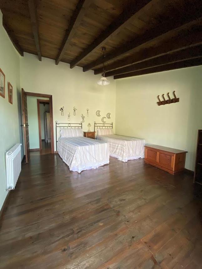 Espaciosa Y Elegante Casa Rural En Los Marines Exteriör bild