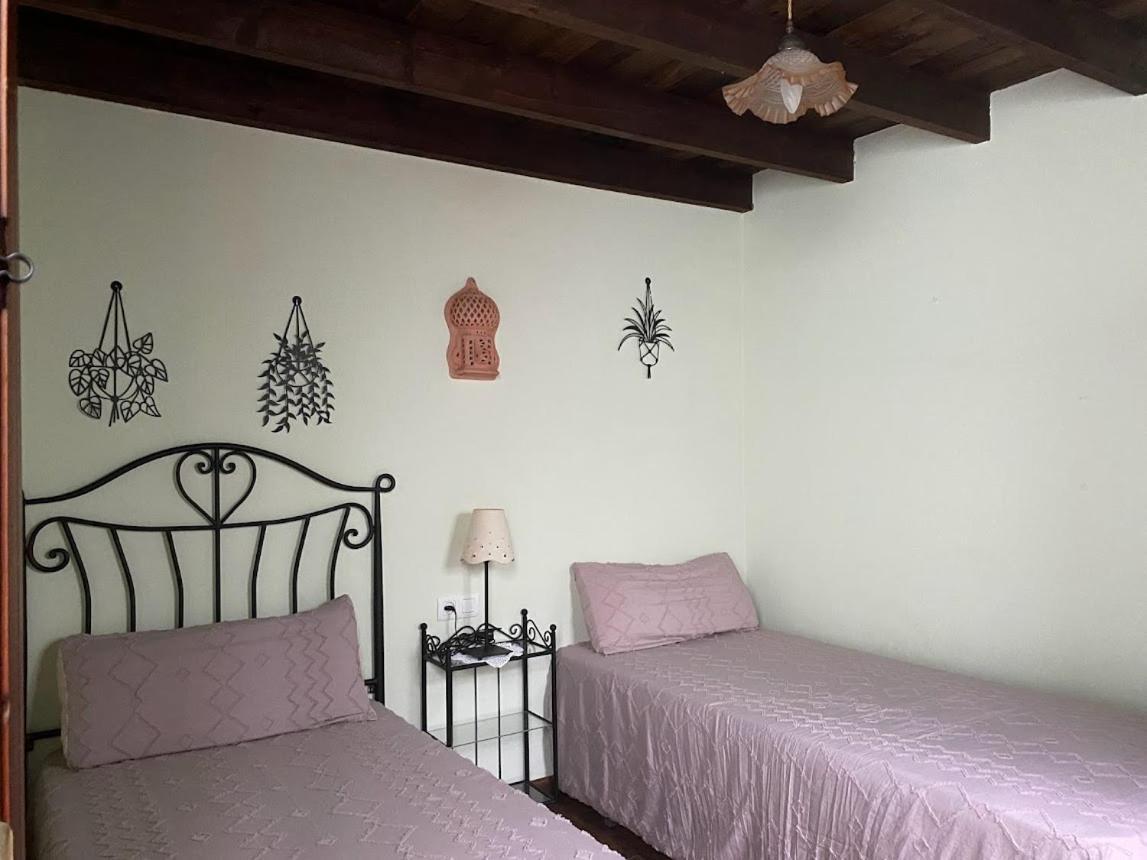 Espaciosa Y Elegante Casa Rural En Los Marines Exteriör bild