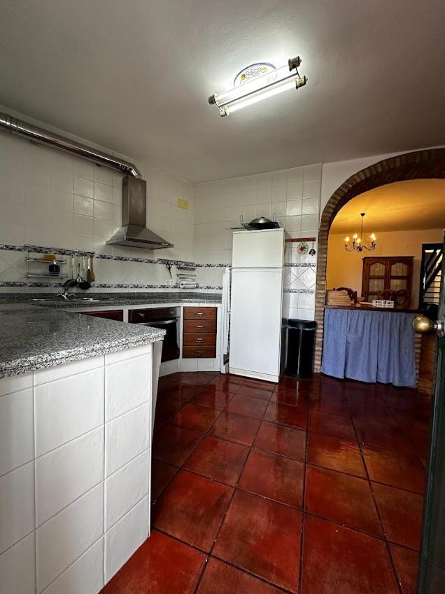 Espaciosa Y Elegante Casa Rural En Los Marines Exteriör bild