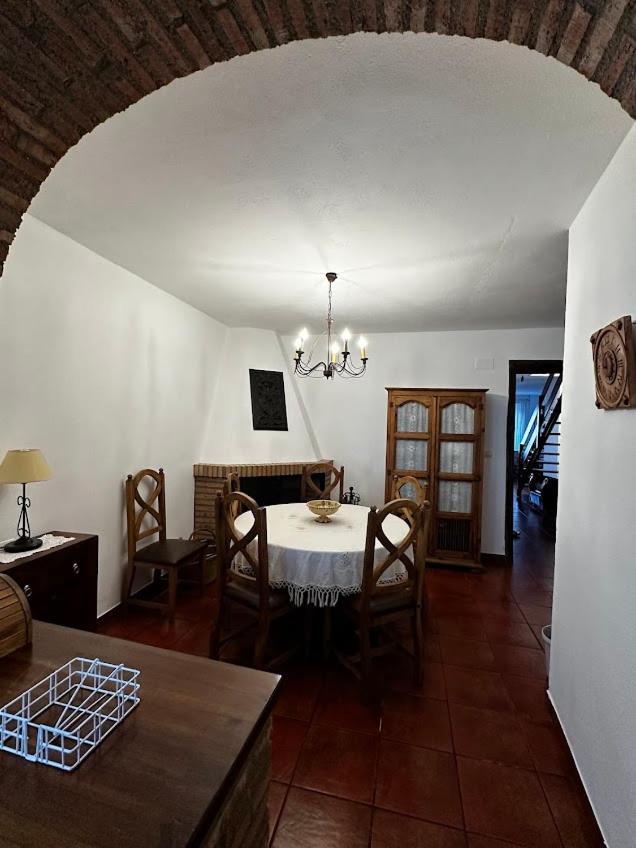 Espaciosa Y Elegante Casa Rural En Los Marines Exteriör bild