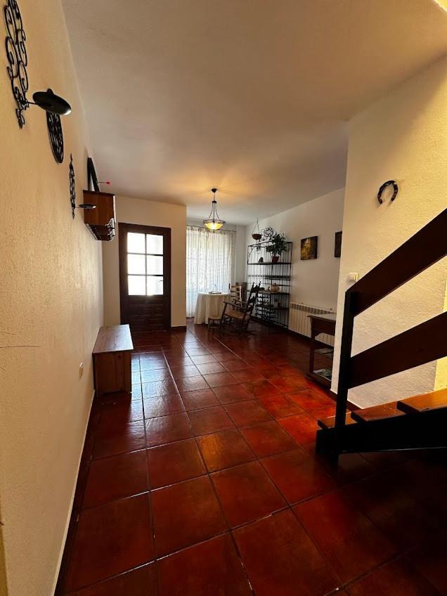 Espaciosa Y Elegante Casa Rural En Los Marines Exteriör bild
